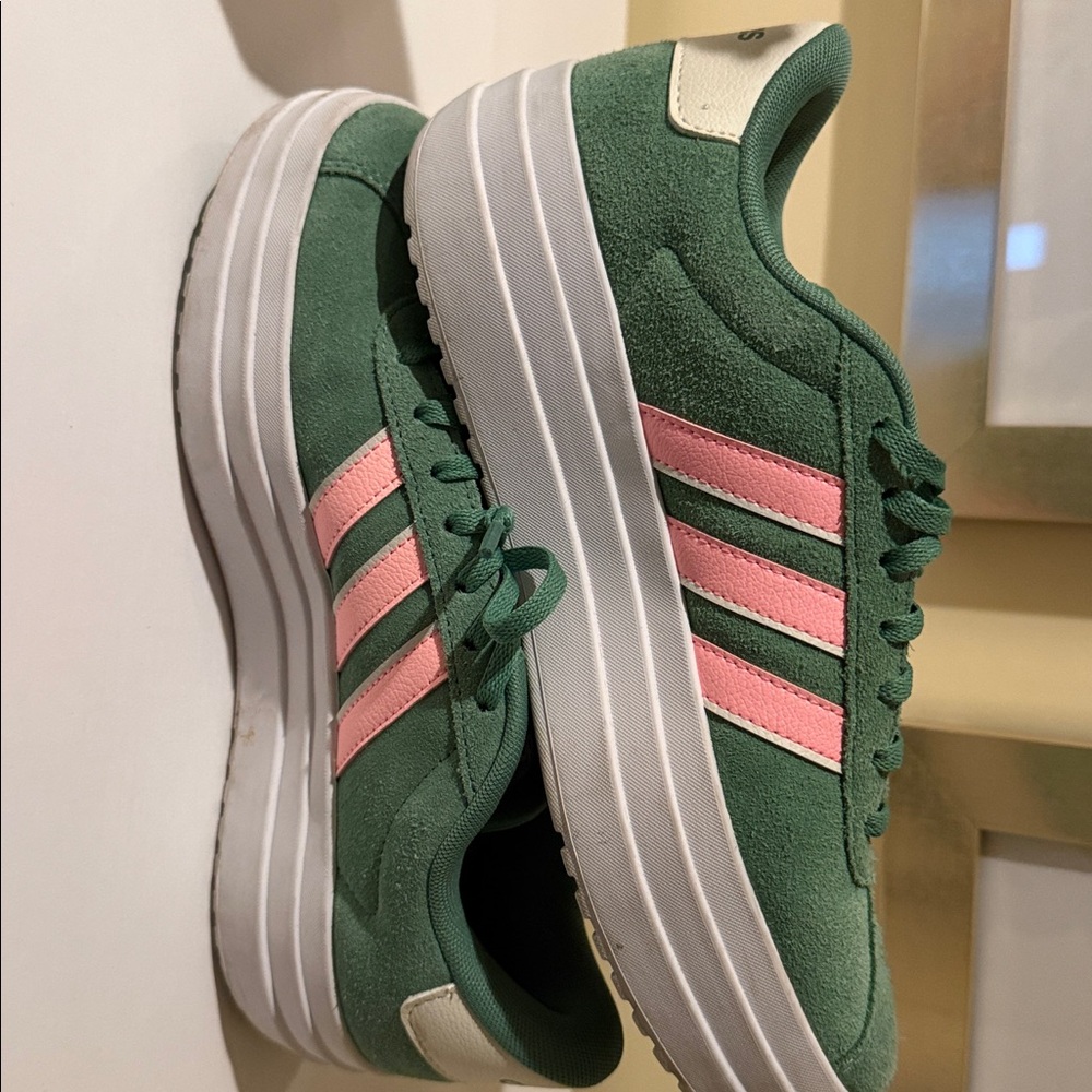 adidas VL Court Bold Sneakers in Green with Pink Stripes Women’s size 8 - Picture 6 of 7